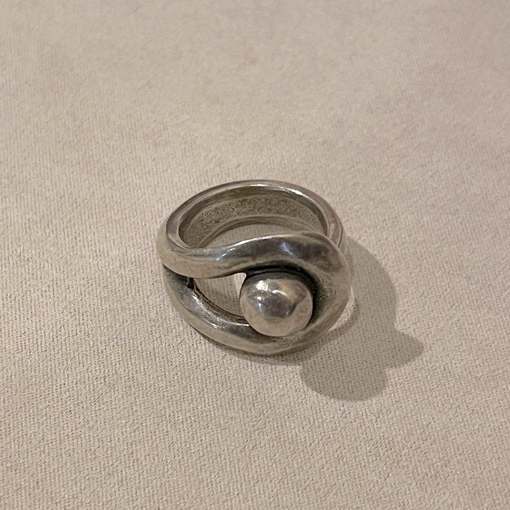 Uno De 50 - Silver knot ring size 7